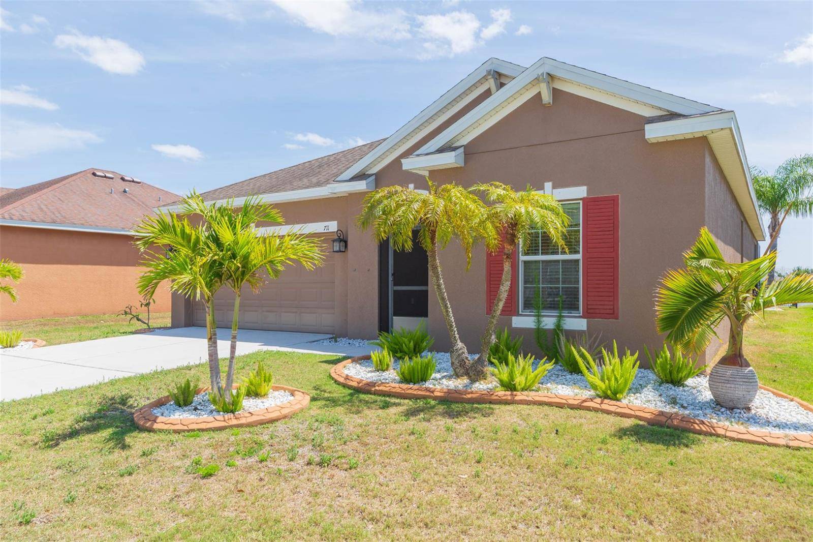 Ruskin, FL 33570,711 PARKER DEN DR