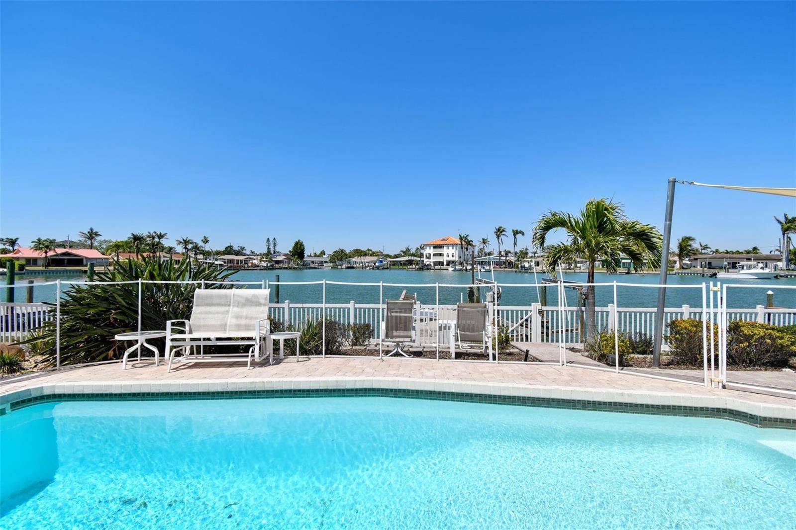 Treasure Island, FL 33706,17 BELLEVUE DR