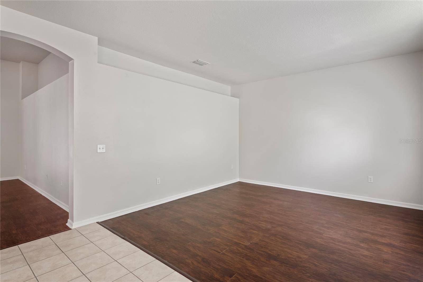 Lithia, FL 33547,16119 BRIDGEDALE DR
