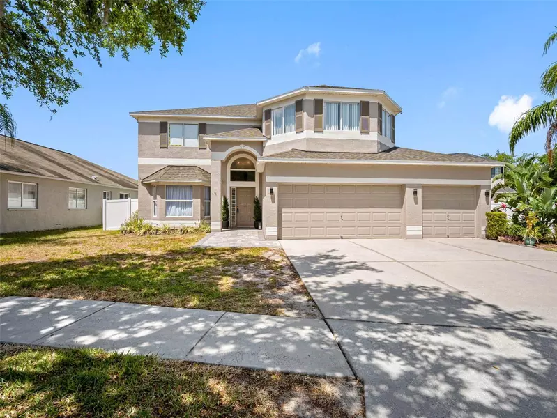 19112 CYPRESS GREEN DR, Lutz, FL 33558