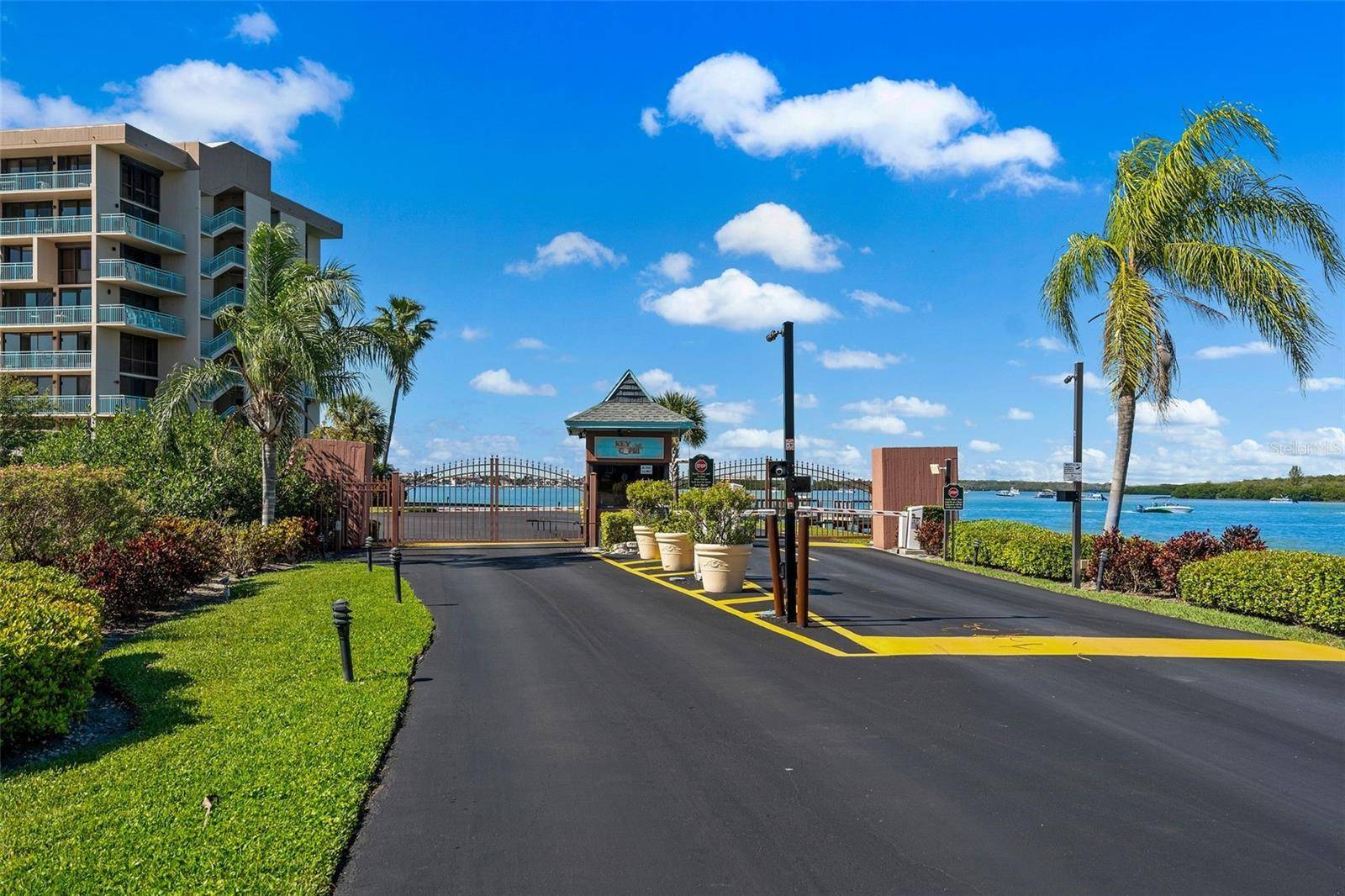 Treasure Island, FL 33706,1 KEY CAPRI #608E