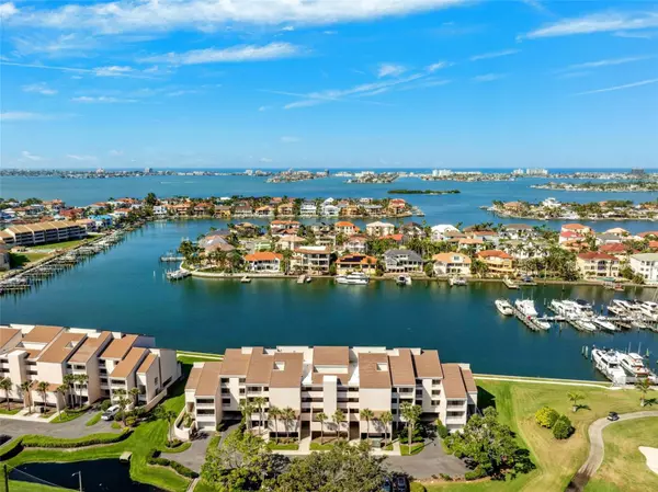 6260 KIPPS COLONY CT #104, Gulfport, FL 33707