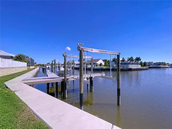 Apollo Beach, FL 33572,5603 TYBEE ISLAND DR