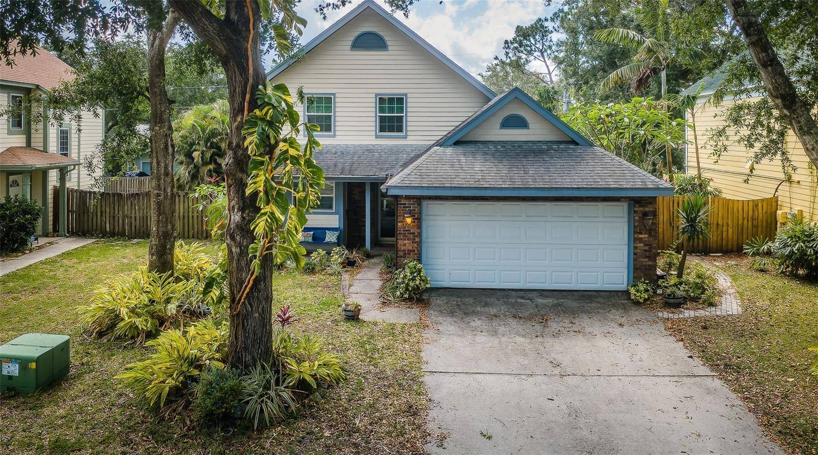 678 GREENGLEN LN, Palm Harbor, FL 34684