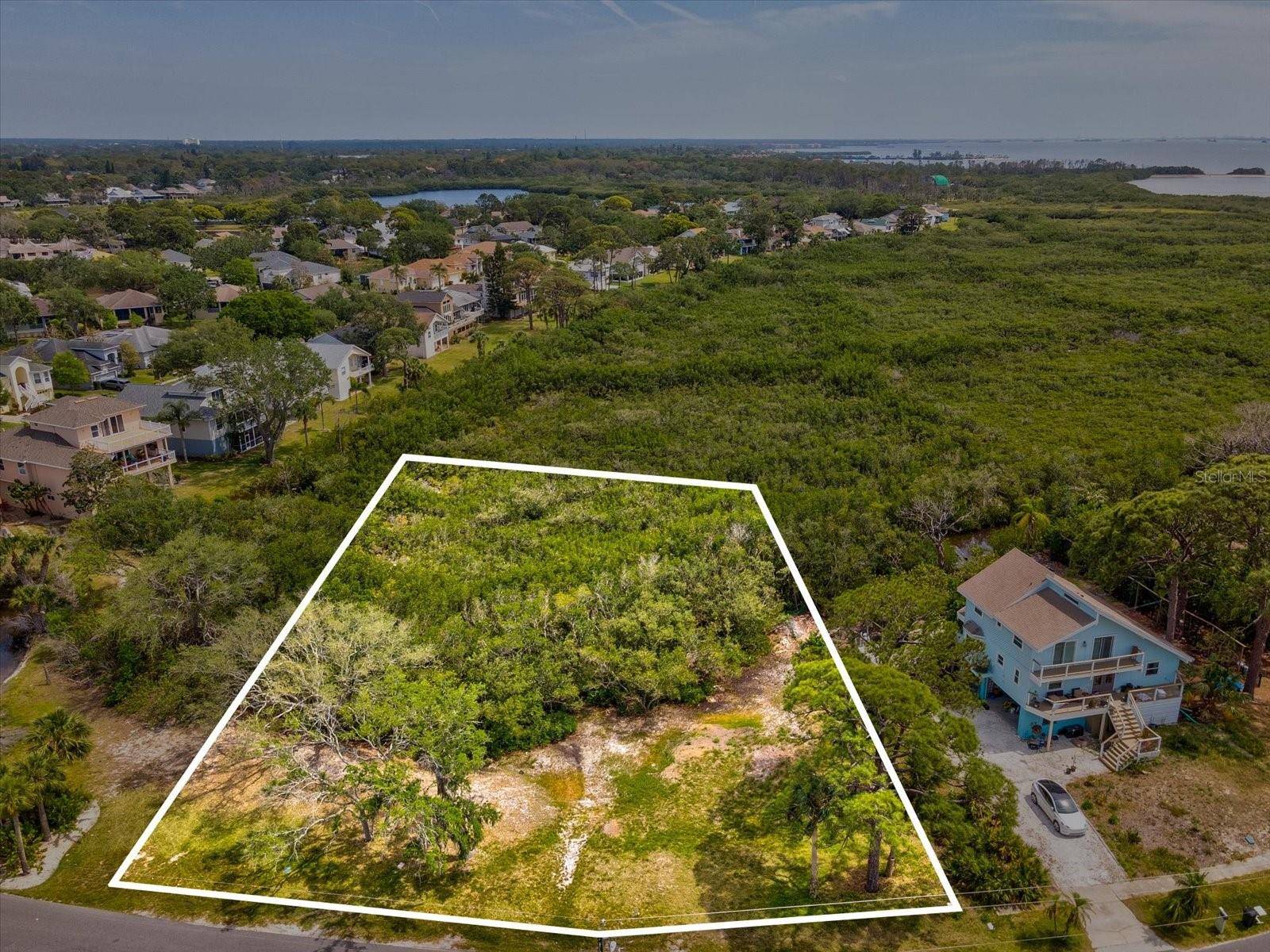 LOT 2 & 4 SEA BREEZE DR, Tarpon Springs, FL 34689