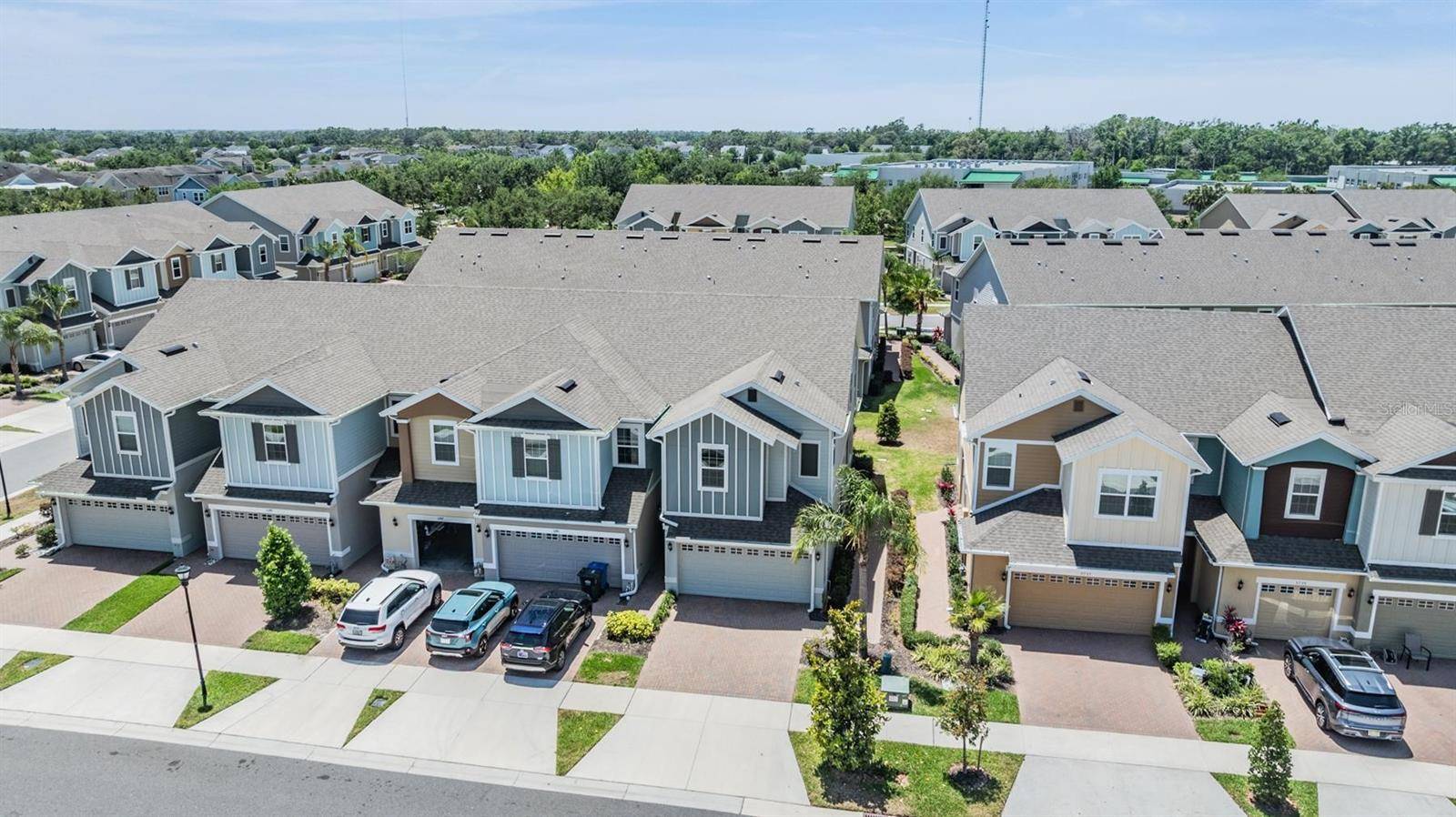 Lithia, FL 33547,5743 SKYTOP DR