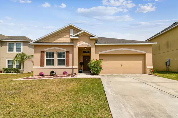 13312 WATERFORD CASTLE DR, Dade City, FL 33525
