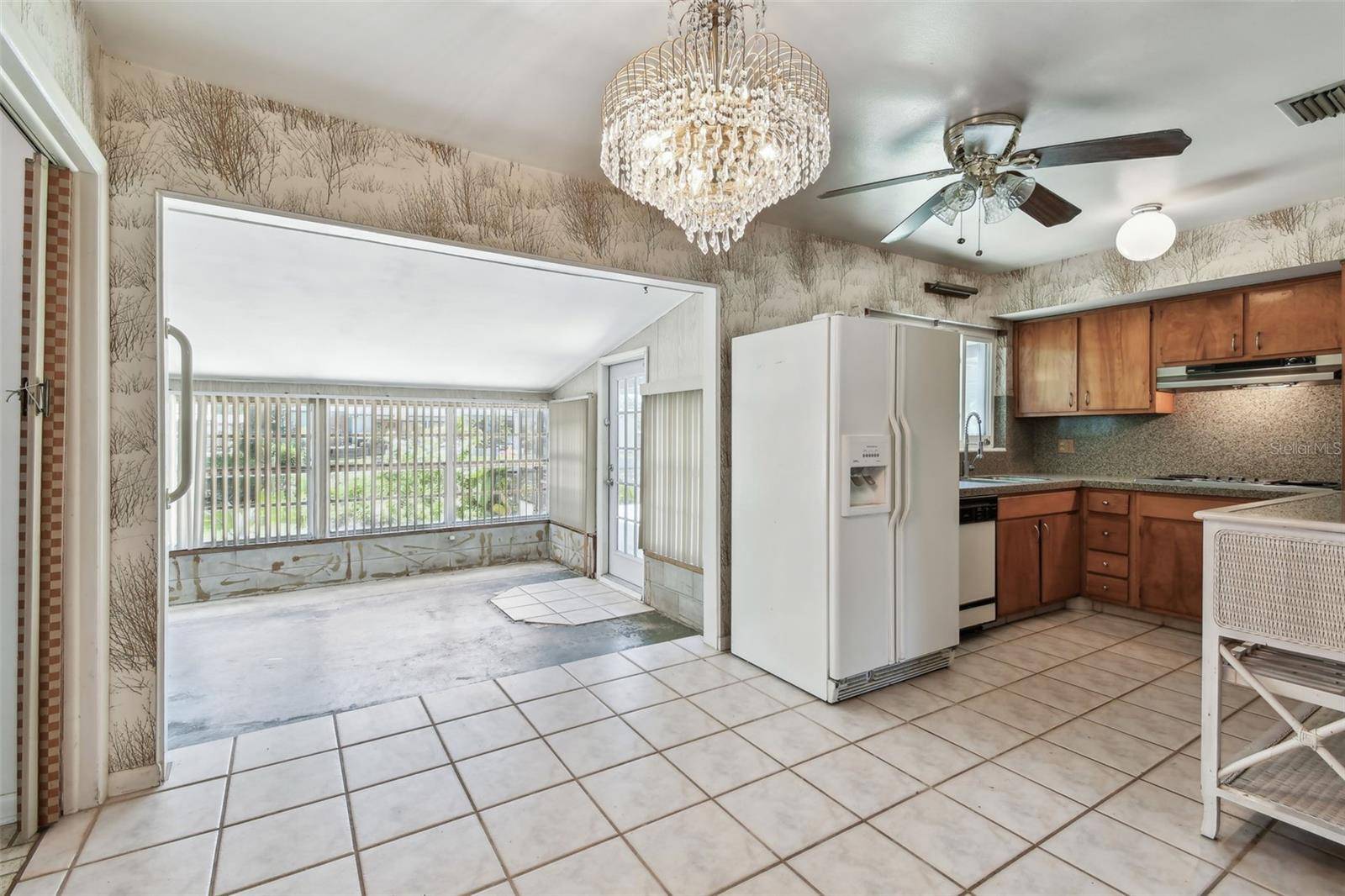 Tampa, FL 33610,6922 SPENCER CIR