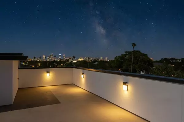 Tampa, FL 33606,500 E DAVIS BLVD