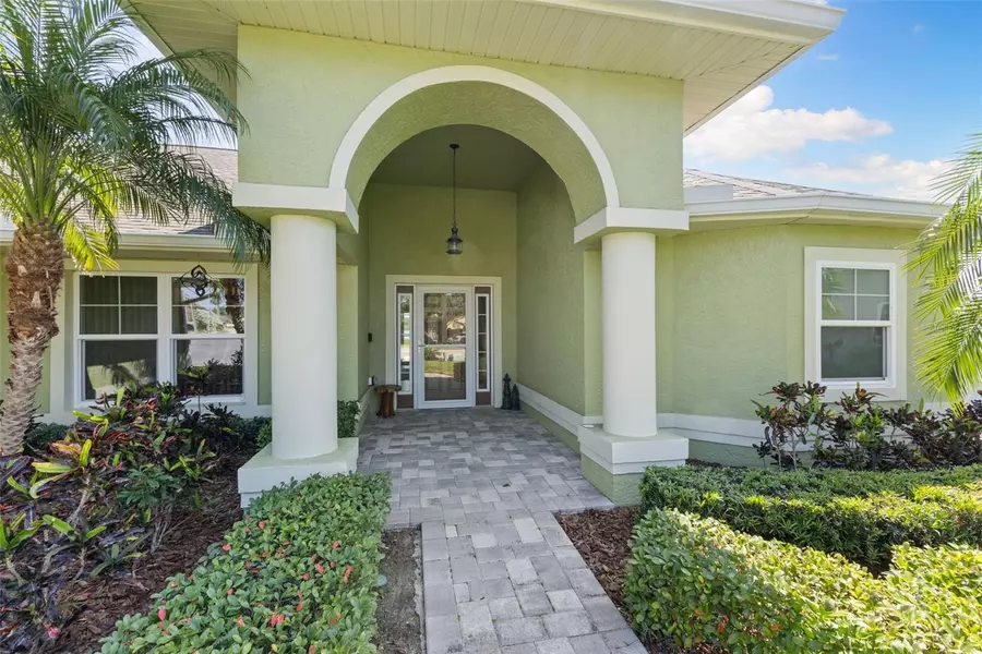 826 CHRISTINA CIR, Oldsmar, FL 34677
