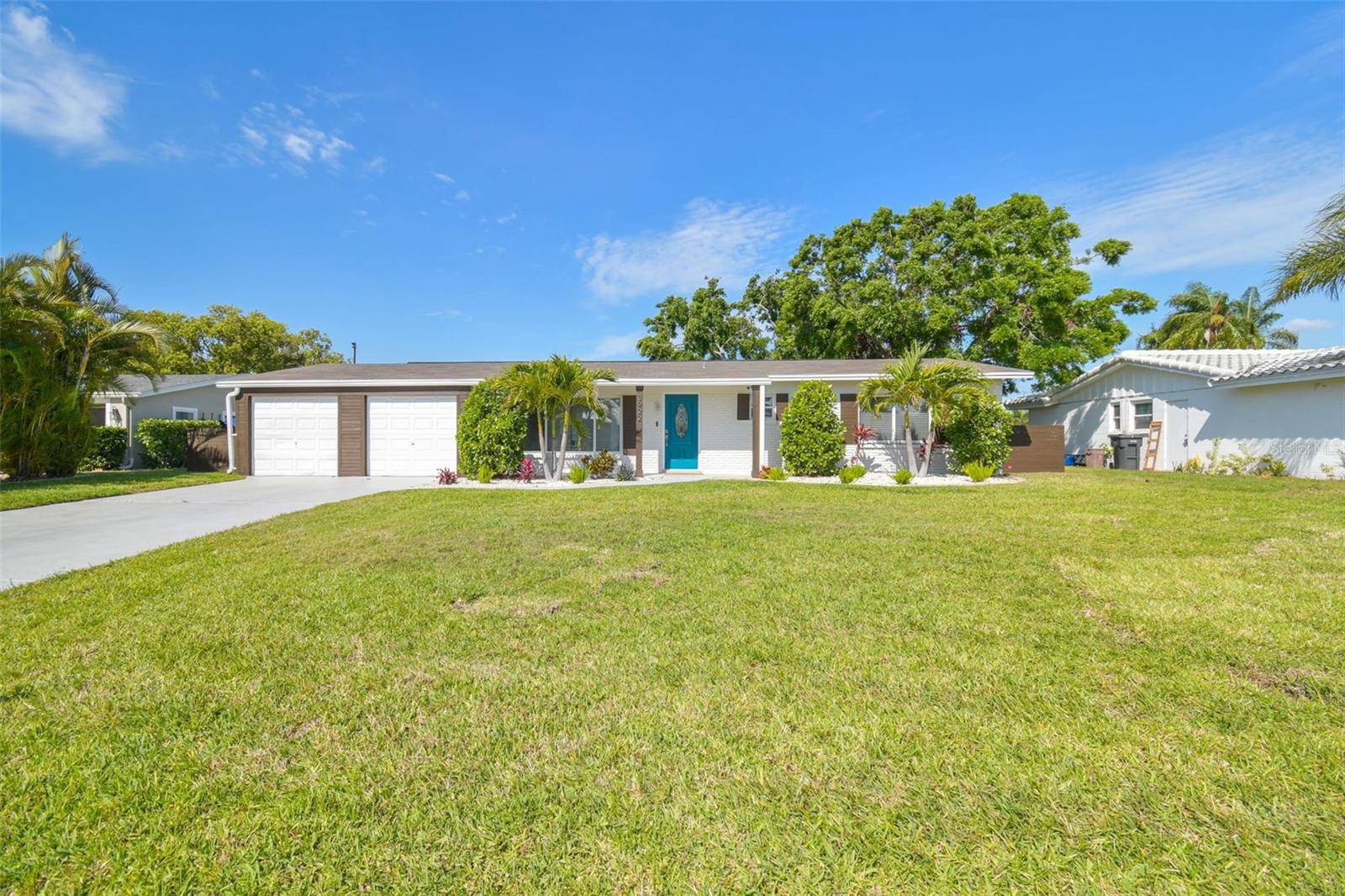 Tampa, FL 33634,3922 FONTAINEBLEAU DR