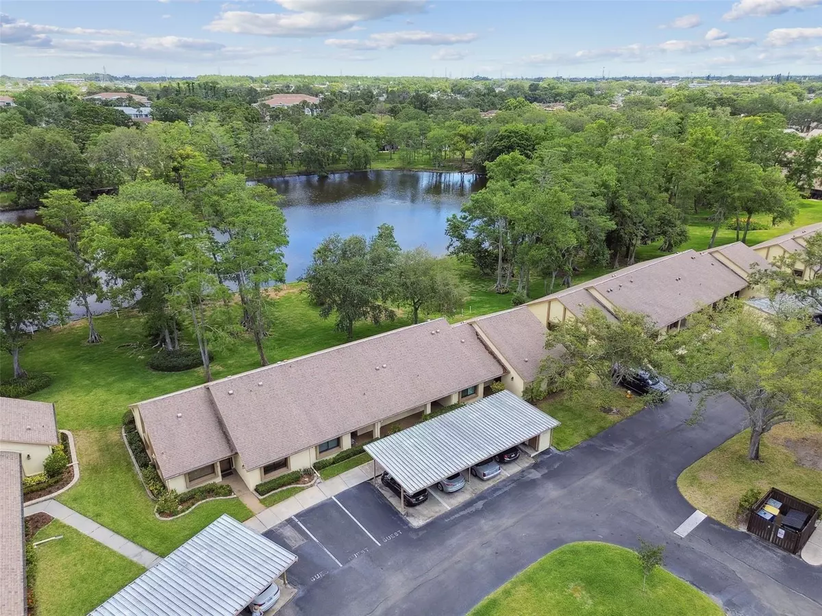 Clearwater, FL 33763,2537 OAKLEAF LN #32A