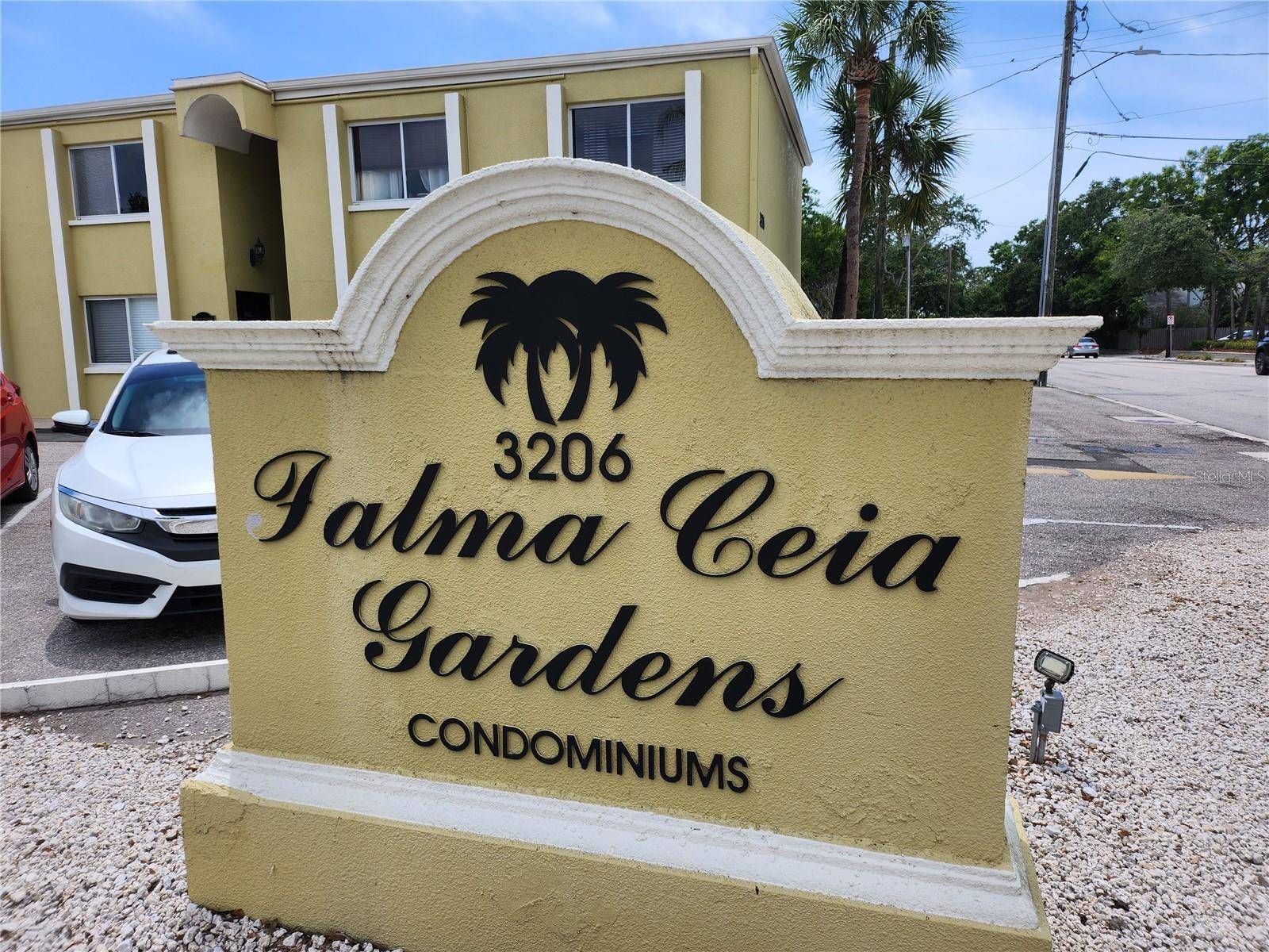 3206 W AZEELE ST #108, Tampa, FL 33609