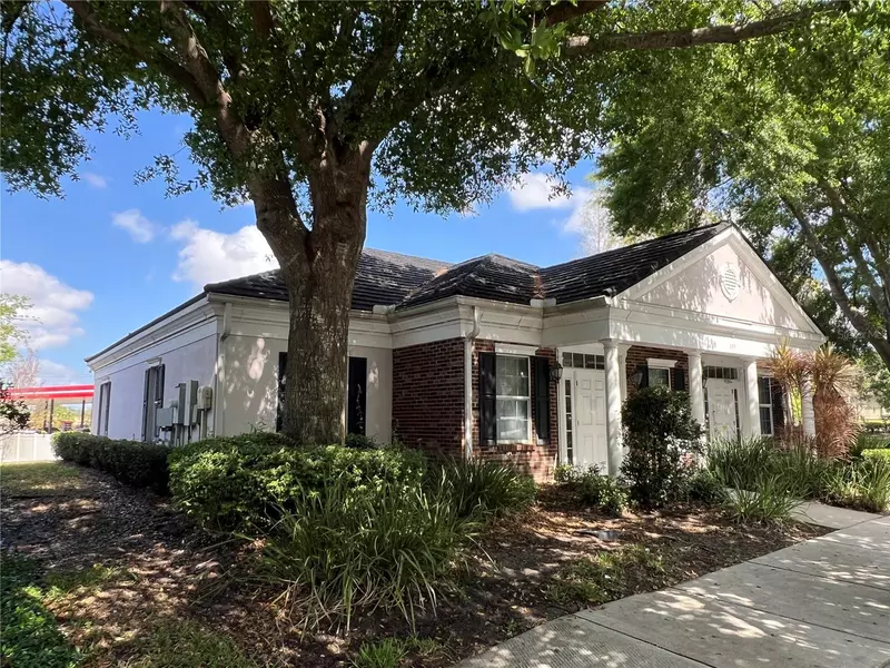 693 W LUMSDEN RD, Brandon, FL 33511