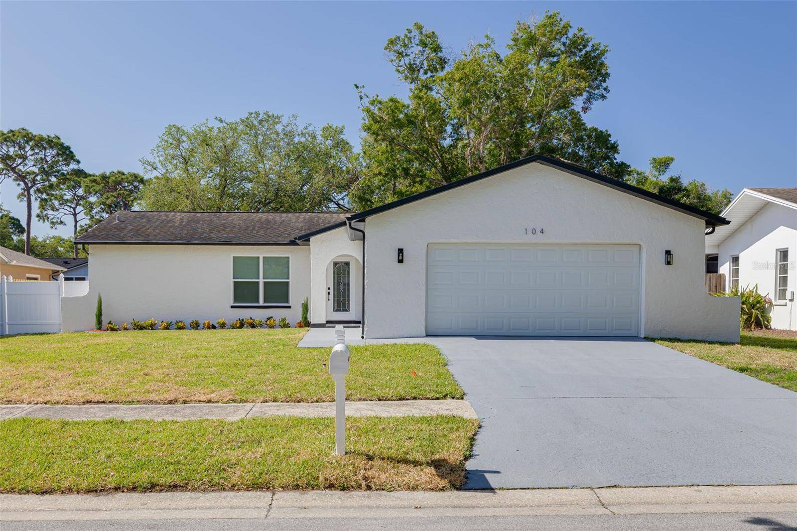 104 MEADOWCROSS DR, Safety Harbor, FL 34695