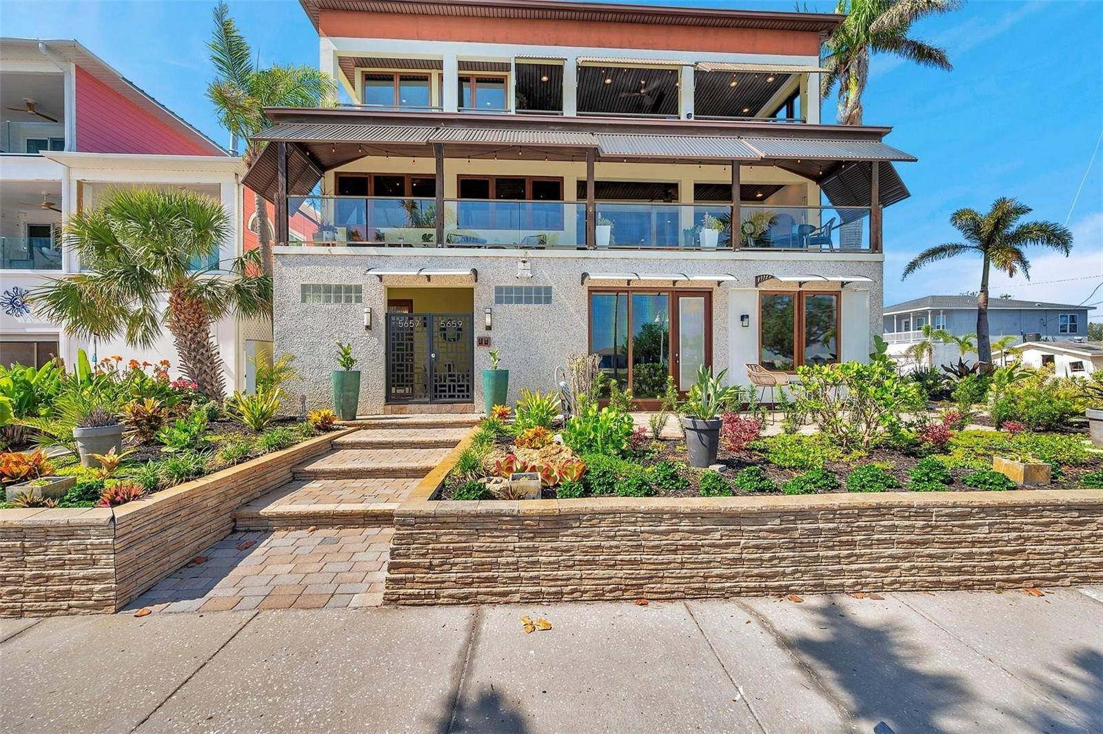 Gulfport, FL 33707,5659-5657 SHORE BLVD S