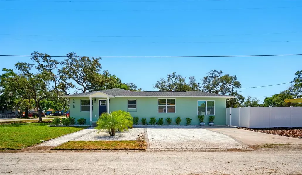 5030 9TH AVE S, Gulfport, FL 33707