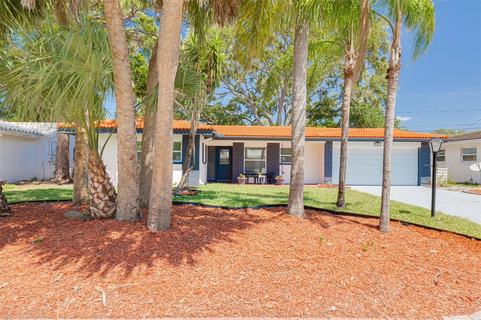 Clearwater, FL 33763,2156 GREENBRIAR BLVD