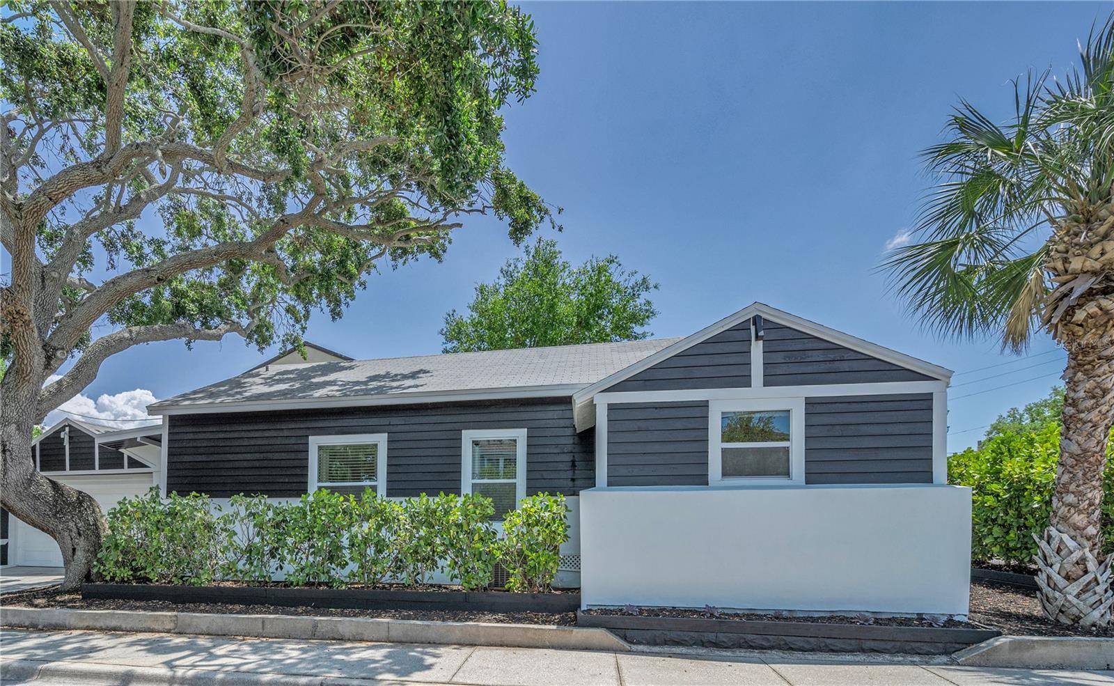 847 HIGHLAND ST N, St Petersburg, FL 33701