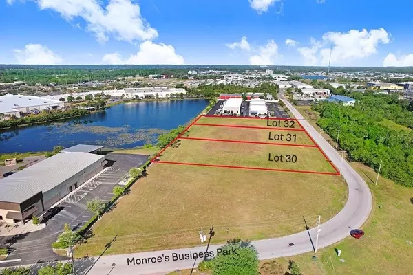 Tampa, FL 33635,13836 MONROES BUSINESS PARK #Lot 32