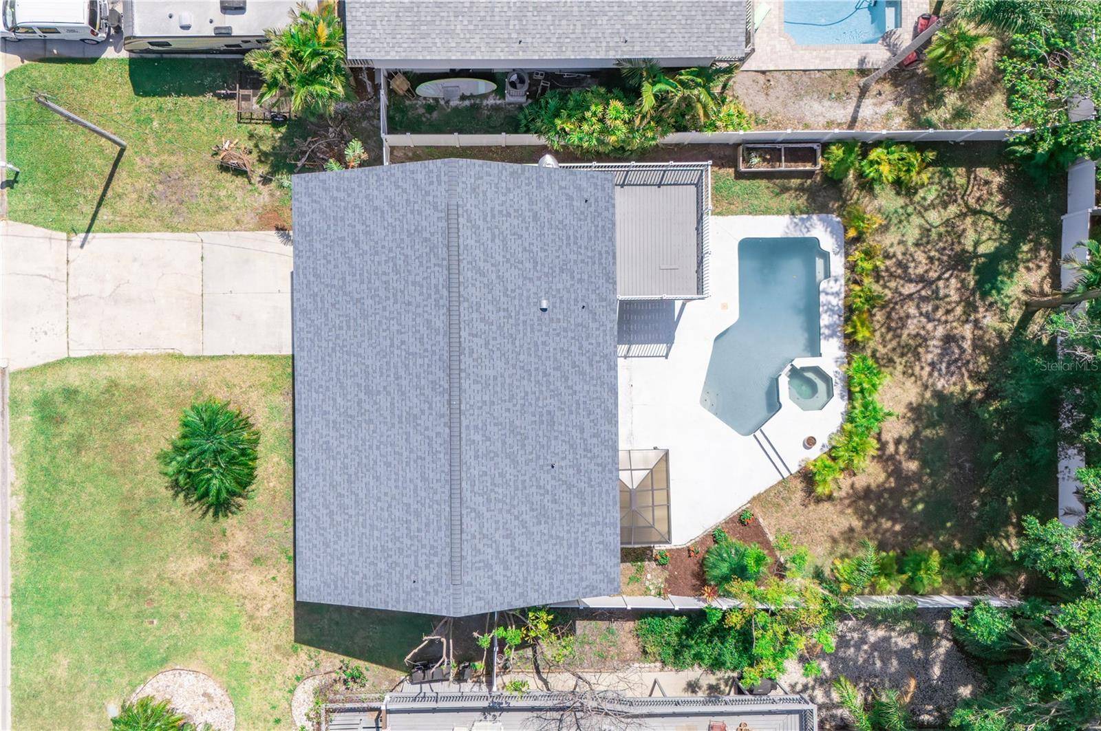 320 CROSSWINDS DR, Palm Harbor, FL 34683