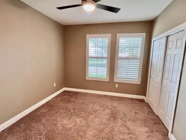 Tampa, FL 33616,4886 YACHT CLUB DR
