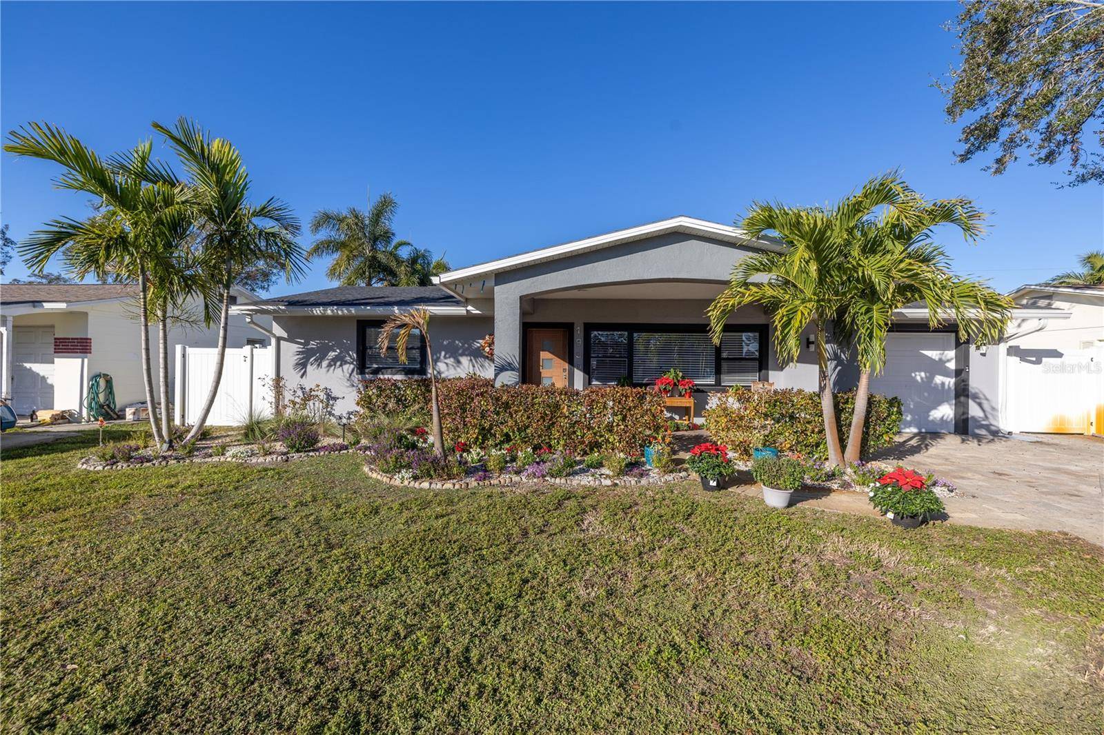 1990 59TH ST N, St Petersburg, FL 33710