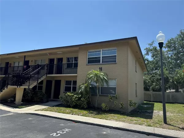 Clearwater, FL 33764,2501 HARN BLVD #H20