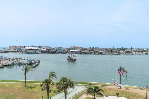 1 KEY CAPRI #502E, Treasure Island, FL 33706