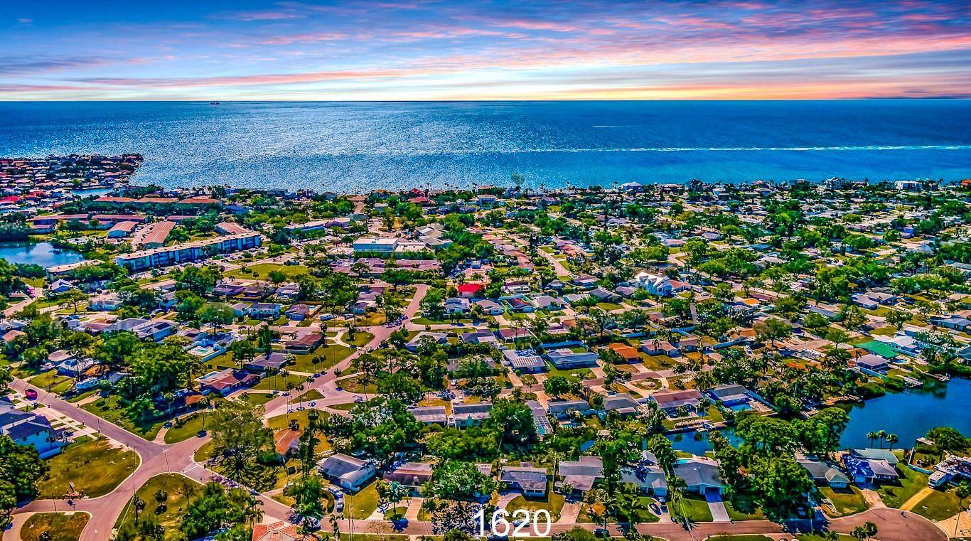 St Petersburg, FL 33703,1620 MASSACHUSETTS AVE NE