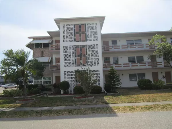 6015 19TH ST N #301, St Petersburg, FL 33714