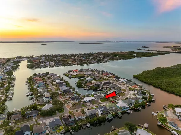 Apollo Beach, FL 33572,6604 DOLPHIN COVE DR