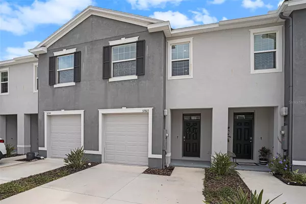 32803 PEZ LANDING LN, Wesley Chapel, FL 33543