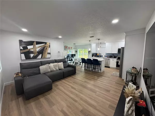 Palm Bay, FL 32907,277 EMERSON DR NW