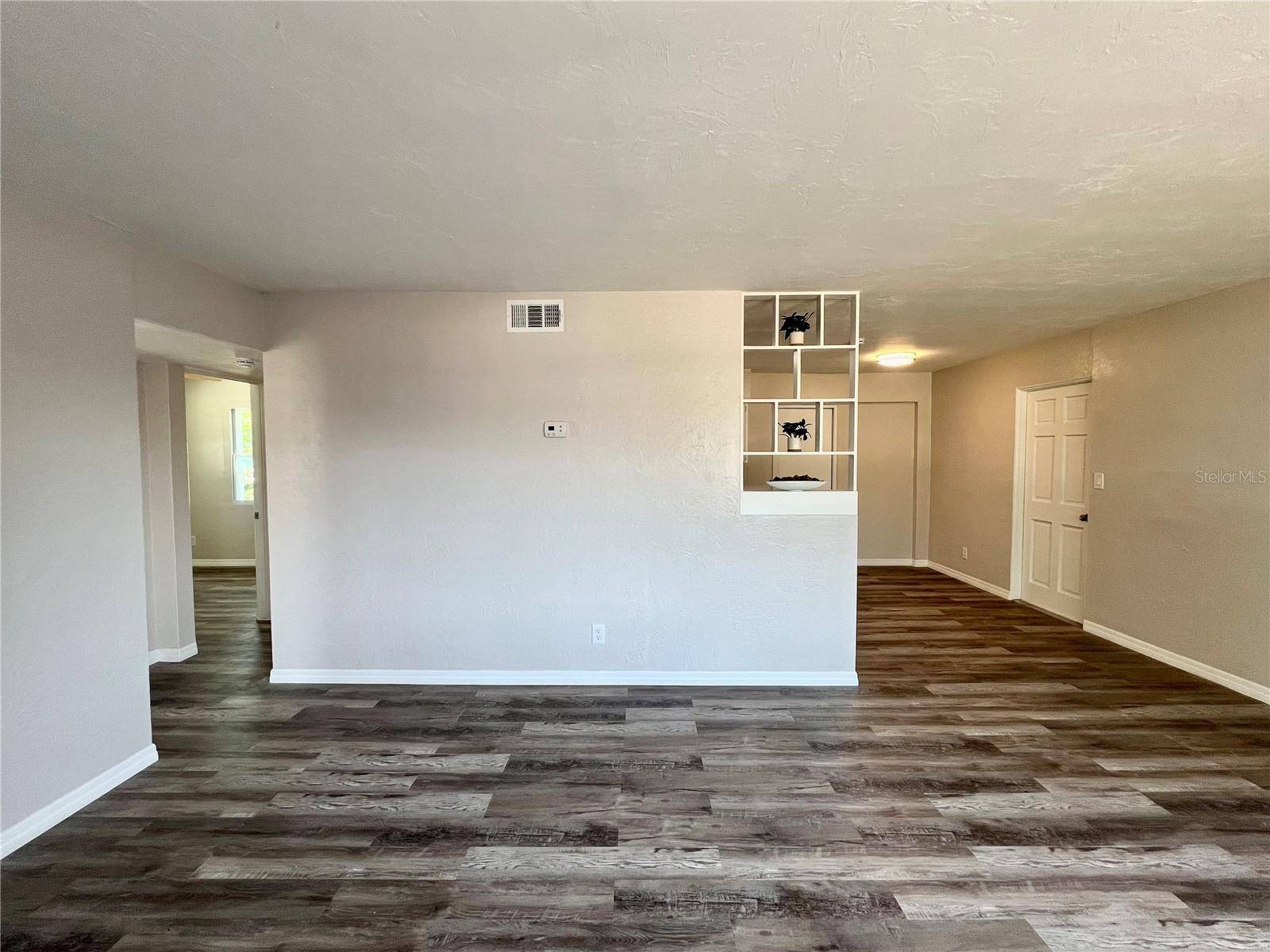 Pinellas Park, FL 33782,5660 86TH AVE N