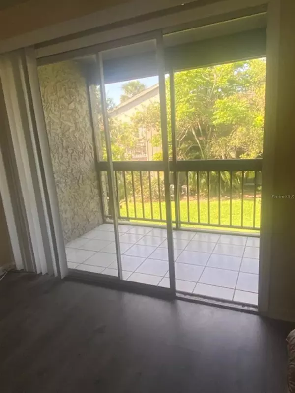 Tampa, FL 33615,6328 NEWTOWN CIR #28B2