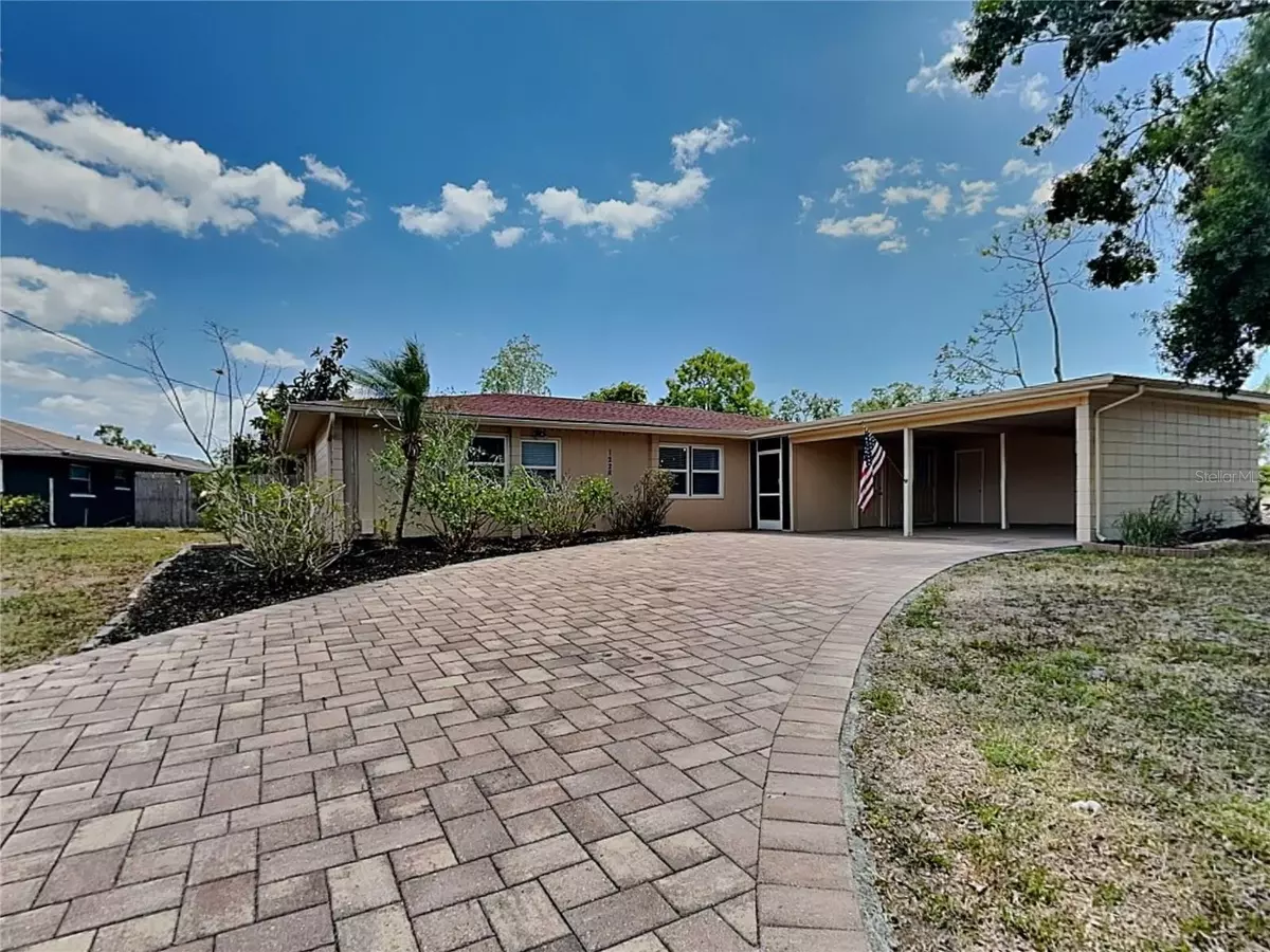 Sarasota, FL 34243,1228 DORIS DR