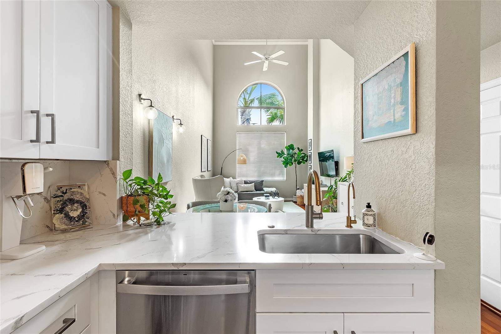 Tampa, FL 33602,700 S HARBOUR ISLAND BLVD #105
