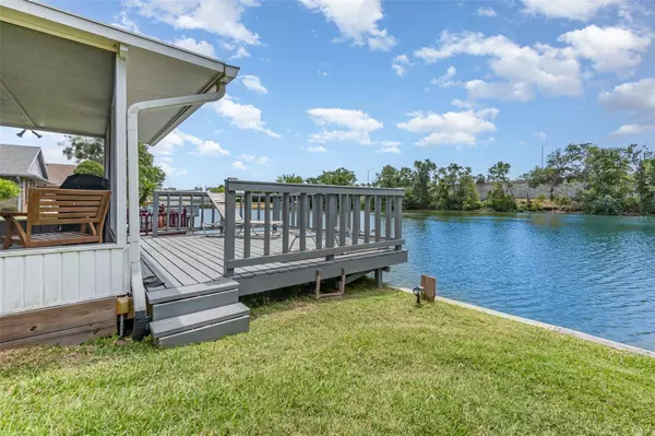 Lakeland, FL 33803,492 CARIBBEAN DR