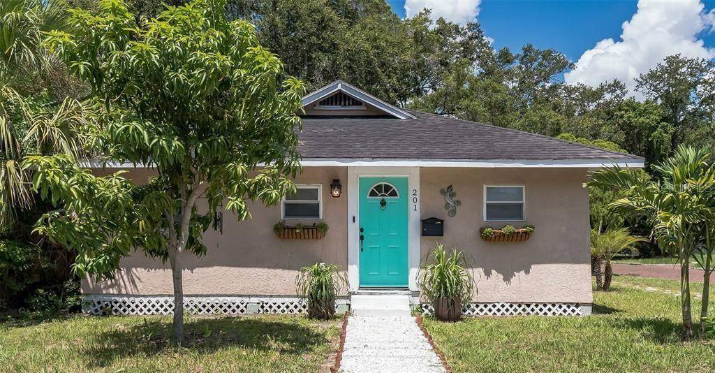 201 35TH ST S #South A, St Petersburg, FL 33711