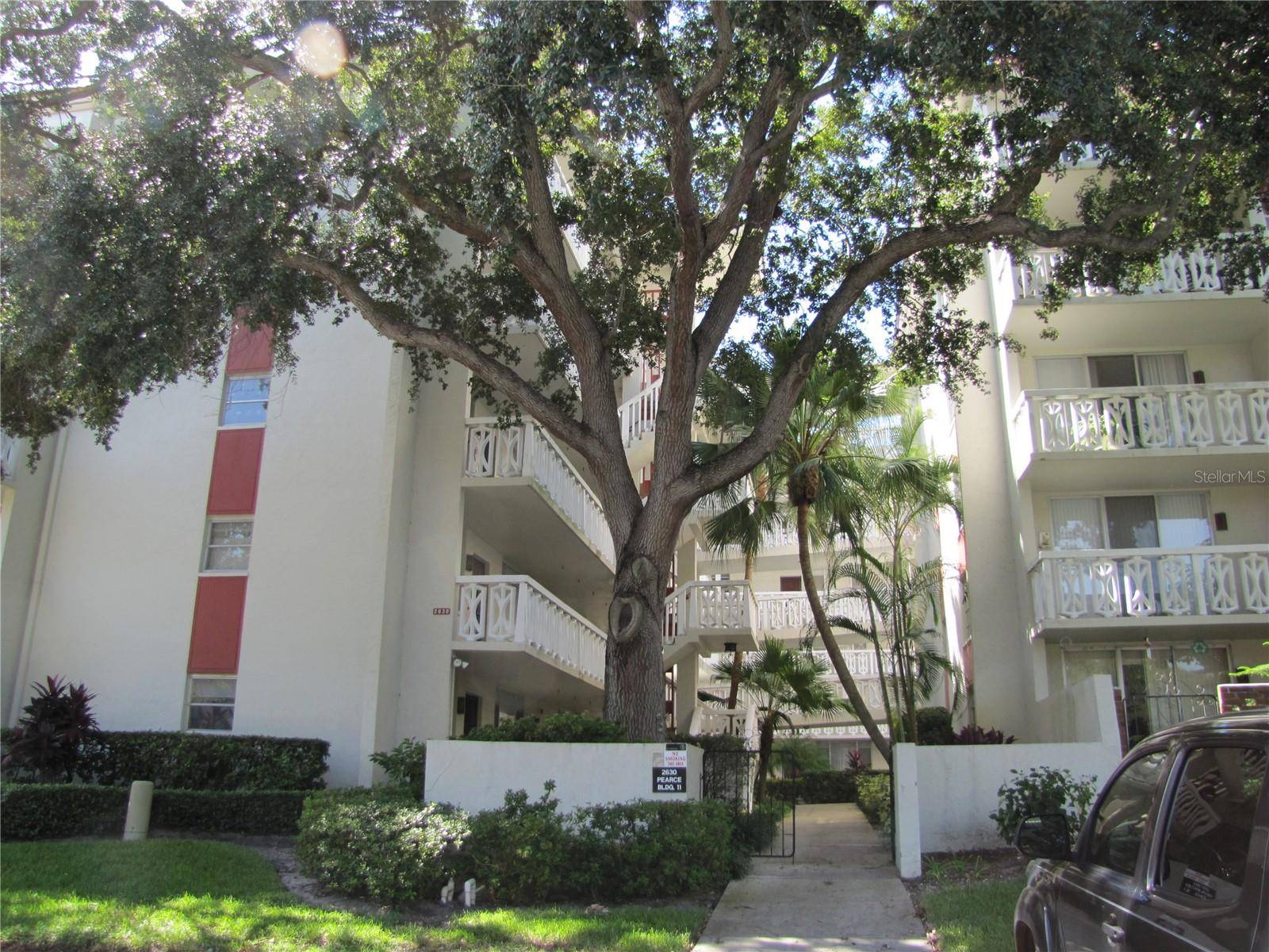 2630 PEARCE DR #208, Clearwater, FL 33764