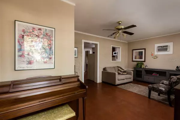 St Petersburg, FL 33713,3655 1ST AVE N, DOWNSTAIRS UNIT