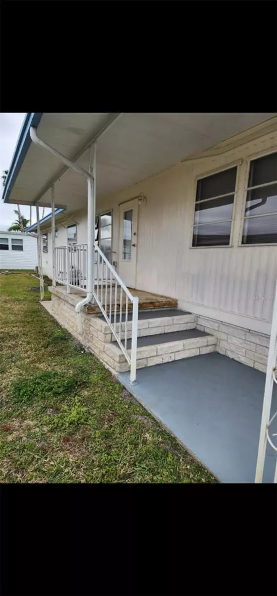 St Petersburg, FL 33709,7901 40TH AVE N #60