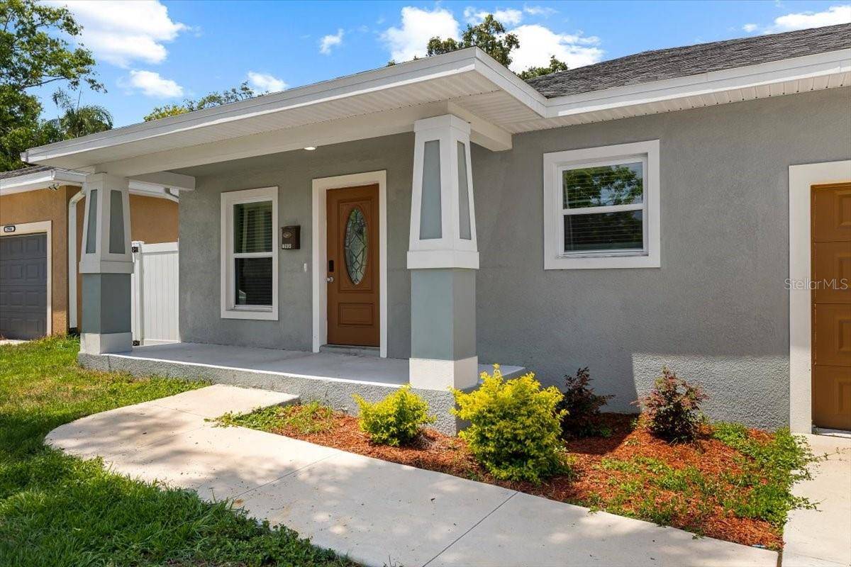 Tampa, FL 33605,2906 E COLUMBUS DR