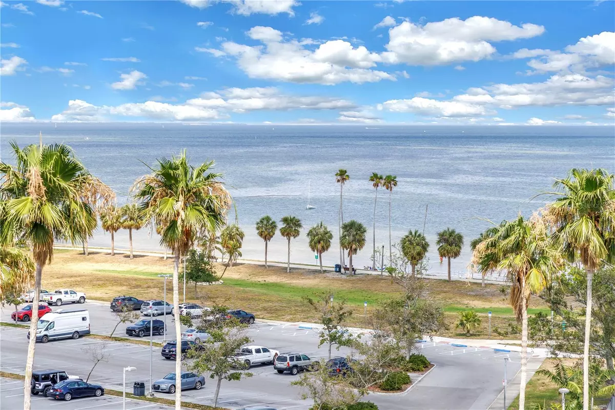 St Petersburg, FL 33701,1120 N SHORE DR NE #804