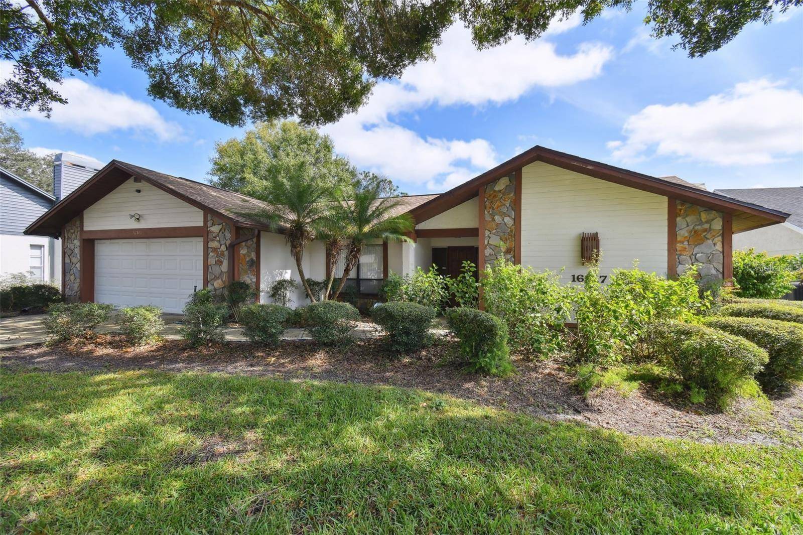 16517 NORWOOD DR, Tampa, FL 33624