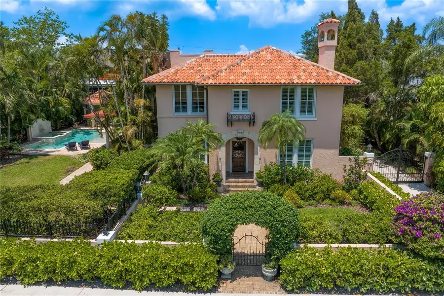 136 W DAVIS BLVD, Tampa, FL 33606