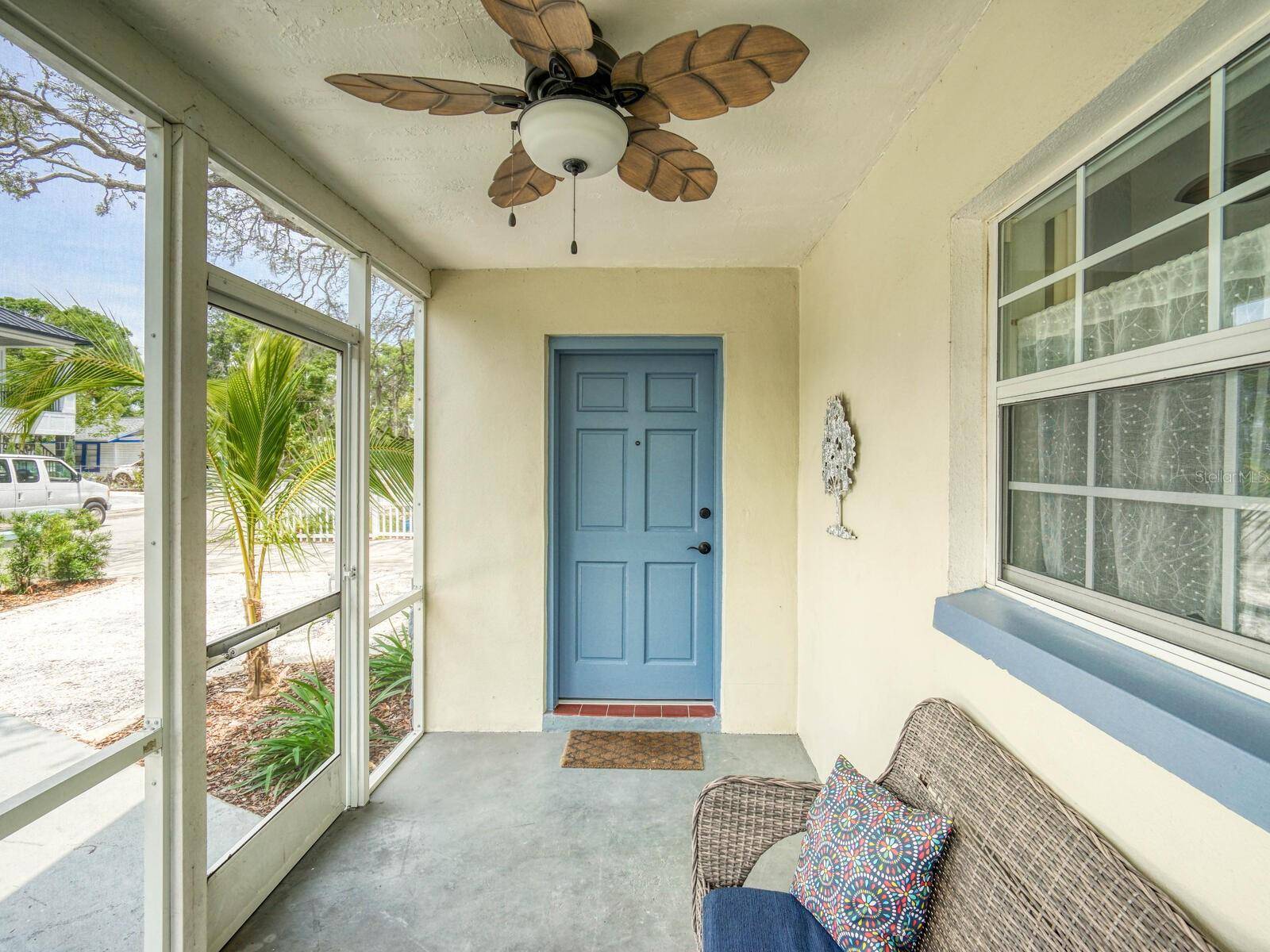 Tarpon Springs, FL 34689,106 E CEDAR ST