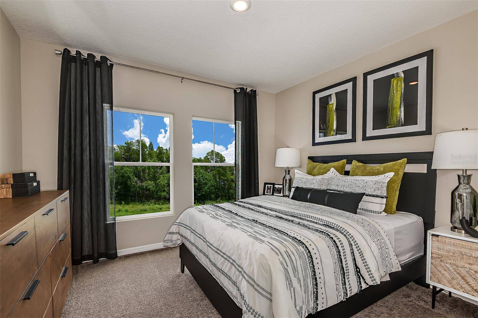 Lithia, FL 33547,14807 SUMMER BRANCH DR