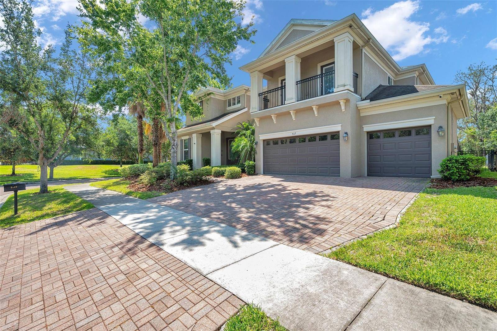 Lithia, FL 33547,5117 LONGSPUR CT